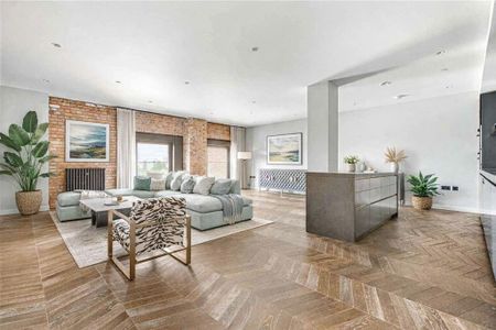 3 bedroom flat to rent - Photo 3