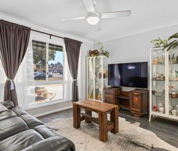 Moreton Downs Family Home - Photo 3