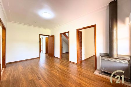 Newly Renovated 5 Bedroom Family Home in Fairfield! - Photo 3