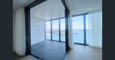 Nearly New One Bedroom Plus Study || PREMIUM LOCATION - Photo 3