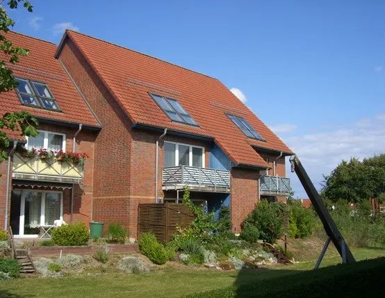 Attraktive 4 Zimmer-Wohnung auf 2 Ebenen mit Balkon und Stellplatz in ruhiger Lage! - Foto 1