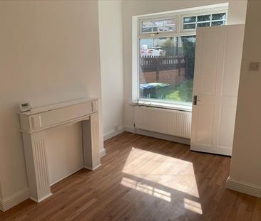 2 bedroom semi-detached bungalow to rent - Photo 4