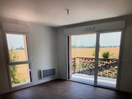 Location Appartement 3 pièces 58m² CARPIQUET 14650 - Photo 3