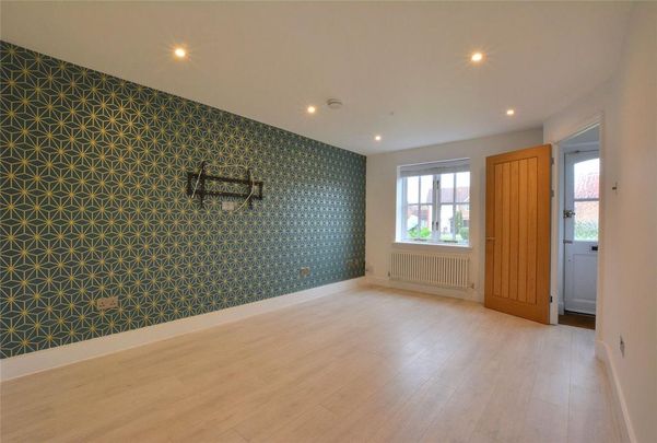 2 bedroom terraced house to rent - Photo 1