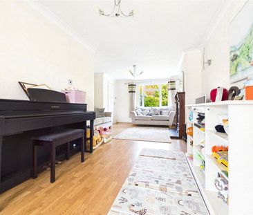 Dell Road, Tilehurst, Reading, Berkshire, RG31 - Photo 1