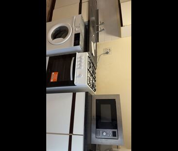 Room in a Shared House, Stoneycroft Close, SE12 - Photo 4