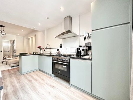 Appartement te huur: Lutmastraat 33-H 1072 JM Amsterdam - Photo 2