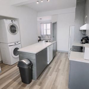 Immeuble - 258-266 Ball, Sherbrooke Grand 5 1/2 à Louer Au Centre-ville - Photo 2