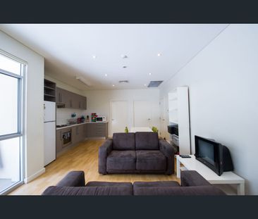 7.1/92 Gray Street, Adelaide, SA 5000 - Photo 3