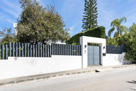 Detached Villa · Las Chapas - Photo 3