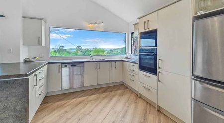 Charming 3-Bedroom Home for Rent in Beautiful Oneroa, Waiheke Island – $950/Week - Photo 2