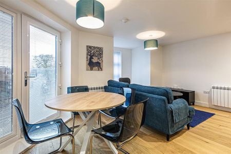 2 bedroom apartment to rent - Photo 3