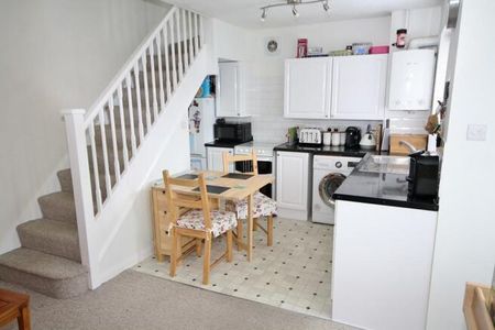 1 bedroom end of terrace house to rent - Photo 3