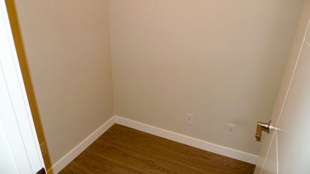 2 Bedroom Condo For Rent In Sage Hill. Heat & Water Included. - Photo 2
