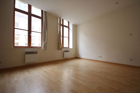 T2 bis en duplex de 39.85 m², rue Esquermoise réf 001-00013-001 - Photo 2