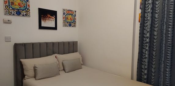 Studio Flat, London, W12 - Photo 2