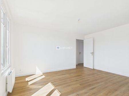 Apartment - Photo 2