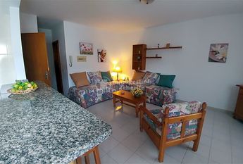 Se alquila en El Valle de San Lorenzo estudio