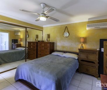 11 Rajang Street, Tanah Merah QLD 4128 - House For Rent | Domain - Photo 5