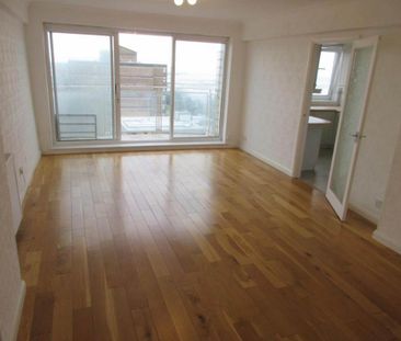 3 bedroom flat to rent - Photo 1