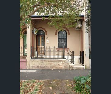 Furnished Studio in Prime Location | All Utilities Included - Photo 2