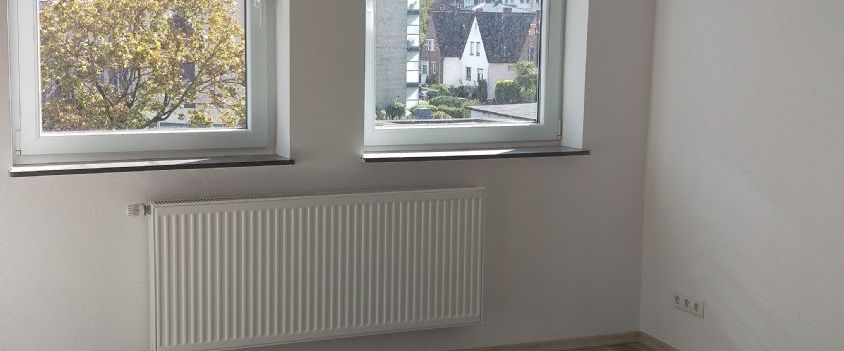 +++ Moderne Top Etagenwohnung +++ - Photo 1