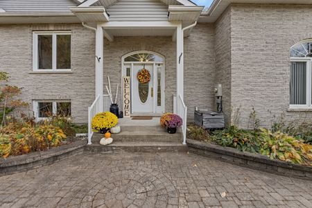 For Lease - 3782 Etienne Road, Orleans - Cumberland and Area, Ontario - Photo 2