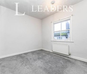 3 bedroom terraced house to rent - Photo 6