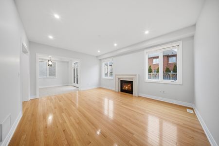 For Lease - 292 Poetry Drive, Vaughan, Ontario - Photo 2