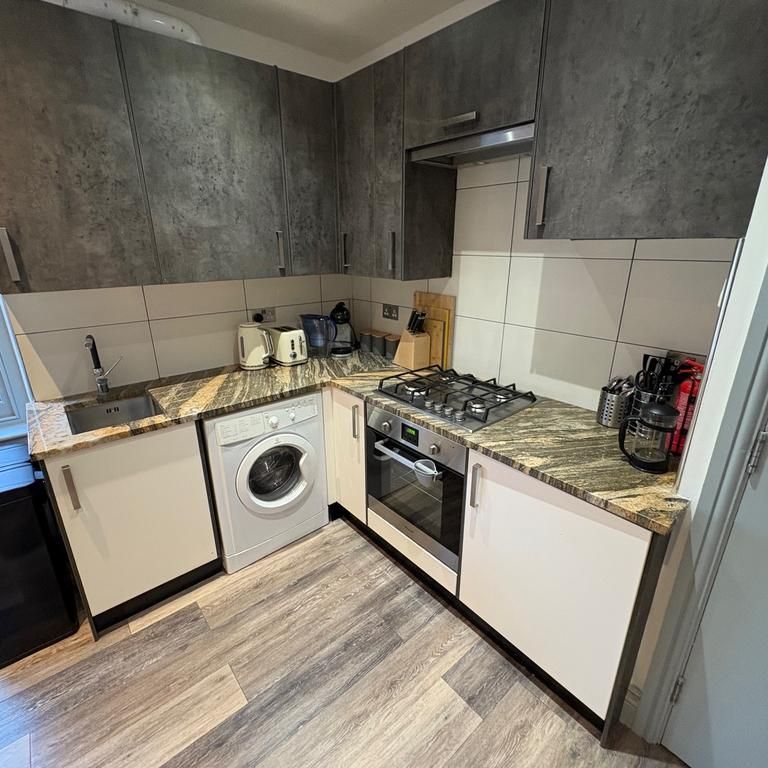 1 bedroom flat to rent - Photo 1
