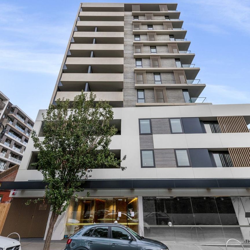 2 BED. 2 BATH, 1 CARPARK APARTMENT AT ESQUIRE! - Photo 1