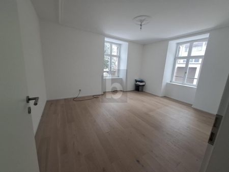 CHARMING, COZY AND CLOSE TO NATURE - Photo 2