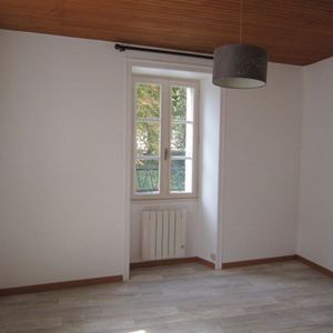 Location appartement 1 pièce, 23.00m², Fontenay-le-Comte - Photo 2