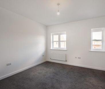 2 bedroom semi-detached house to rent - Photo 3