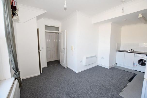 1 bedroom flat to rent - Photo 1