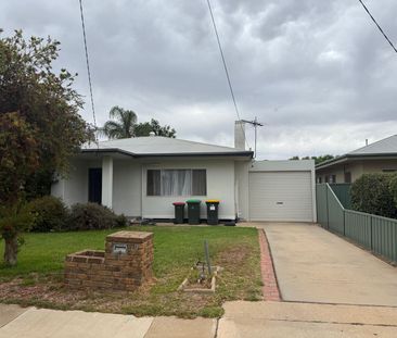 Charming 3 Bedroom Home - Photo 1