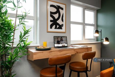 1 bedroom flat to rent - Photo 2