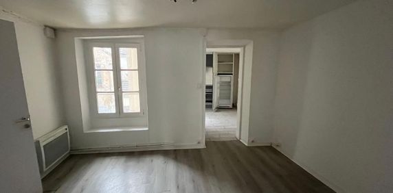 Location Appartement 1 pièce 26m² LA FERTE GAUCHER 77320 - Photo 2