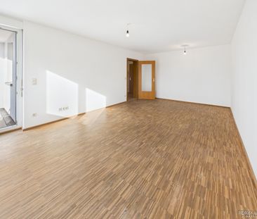 Moderne Wohnung mit neuer EBK und schönem Balkonblick - Photo 1