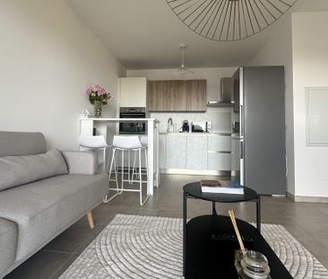 Appartement T2 dernier étage meublé NEUF TERRASSE - Photo 5
