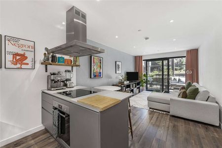 One bedroom flat in a loft-style apartment development. - Photo 4
