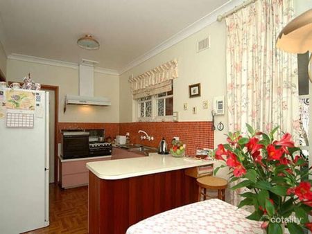 Comfortable Family Home on Large Allotment - Photo 5