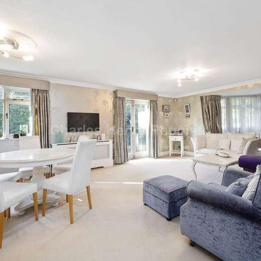 Riverside Gardens, Finchley, N3 - Photo 1
