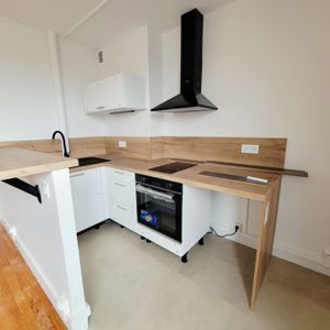 Location Appartement 1 pièce 27m² - Photo 2