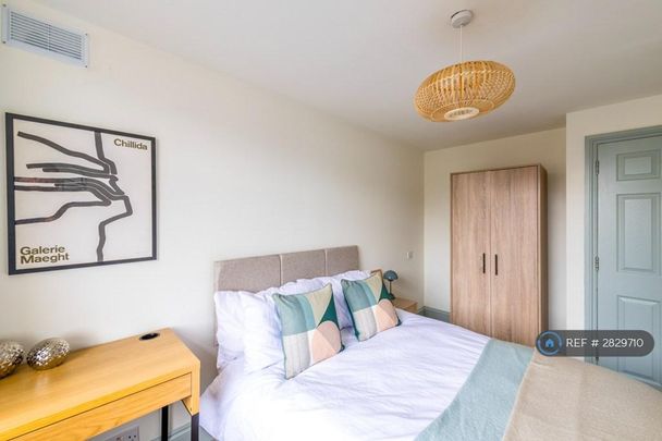 1 bedroom in a house share to rent - Photo 1