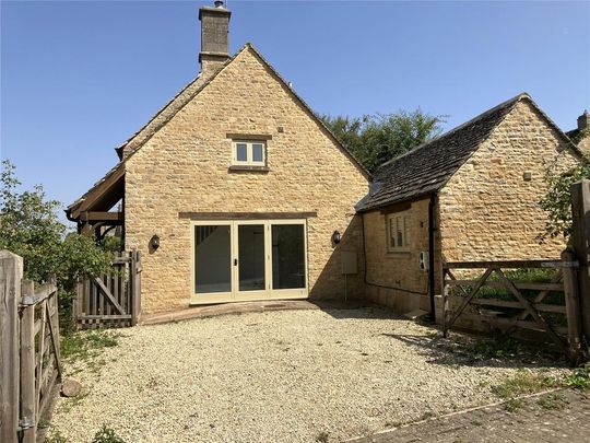 2 bedroom semi-detached house to rent - Photo 1
