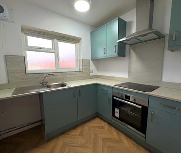 1 bedroom Flat To Let - Photo 3