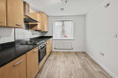 Elms Court, Westcliff-on-sea, Essex, SS0 - Photo 5