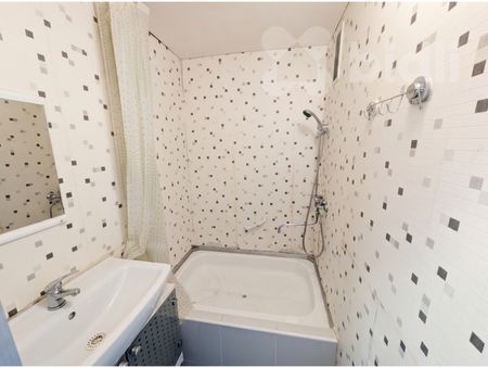 Pronájem bytu 1+kk a garsoniéry 33 m², K. H. Máchy 368, Most - Photo 4