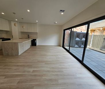 7C Gardeners Road, Bentleigh East VIC 3165 - Townhouse For Rent | D... - Photo 6